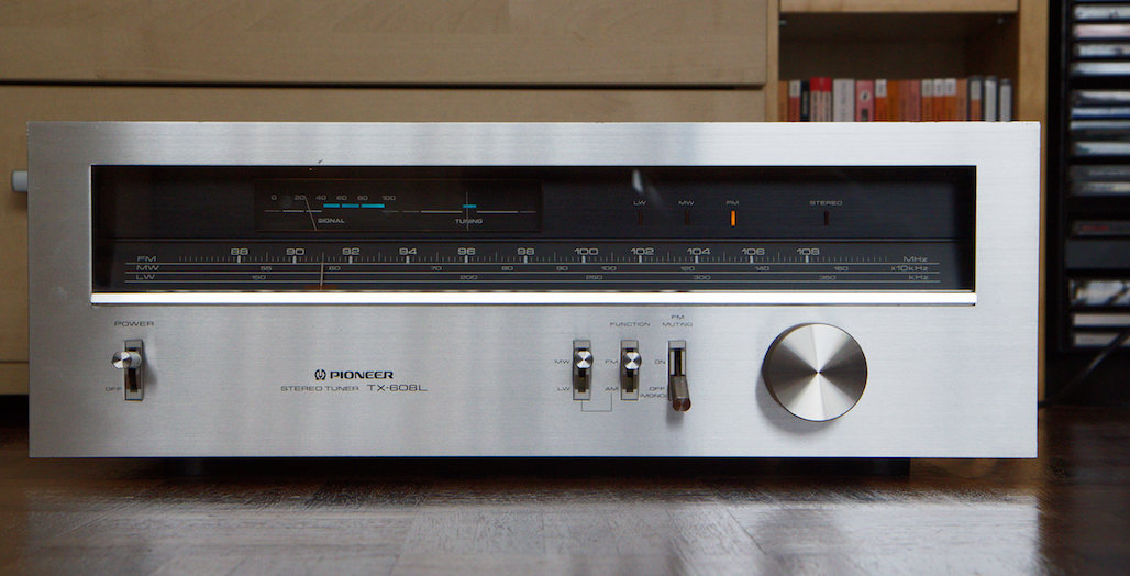 pioneerTX-608L_face2.jpg