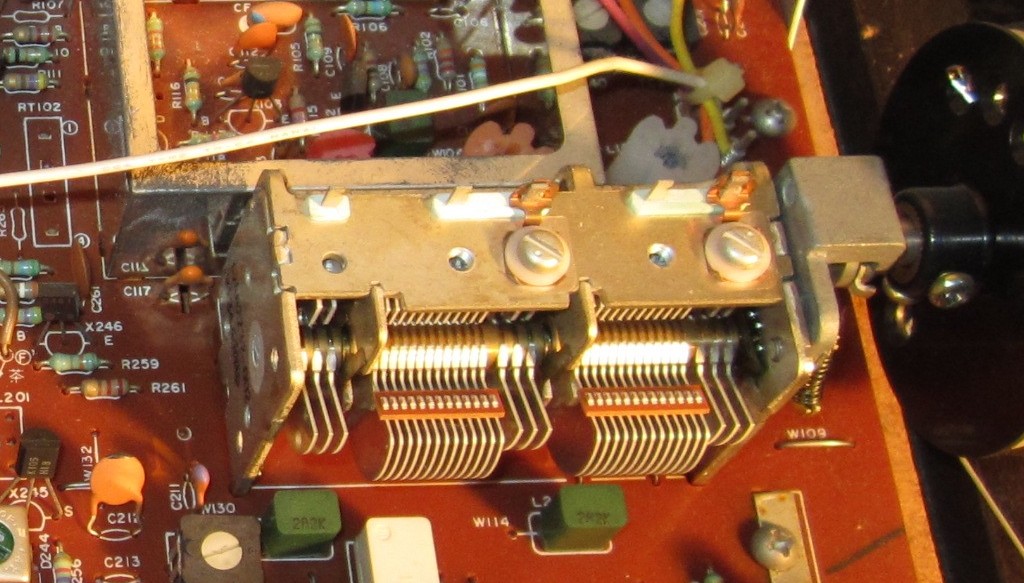 JVC_T-10XL_interne02.jpg