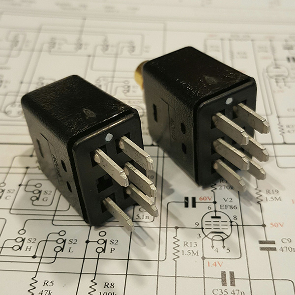 Jones plug 05.jpg