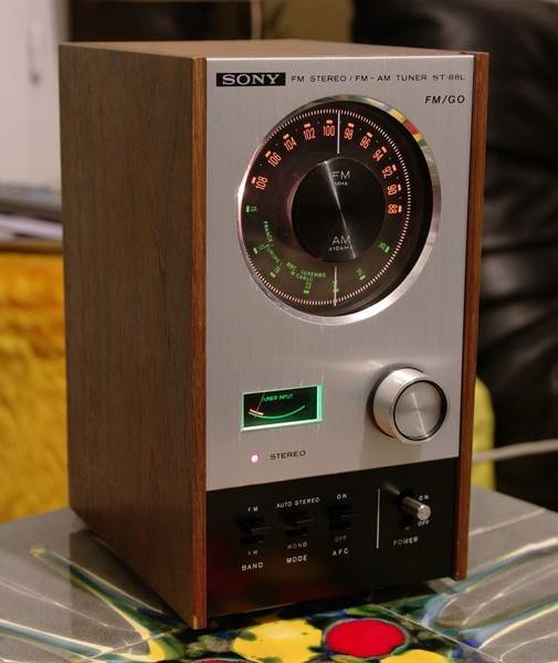 Sony_ST88L_1.JPG