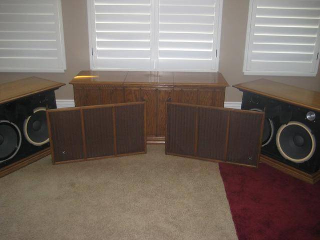 JBL Sovereign 01.jpg