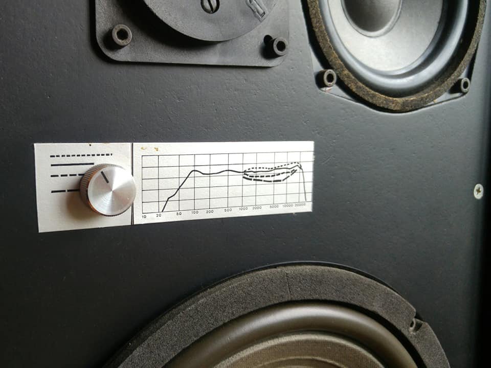 82198799_2982849171739733_845890665031139328_n.jpg