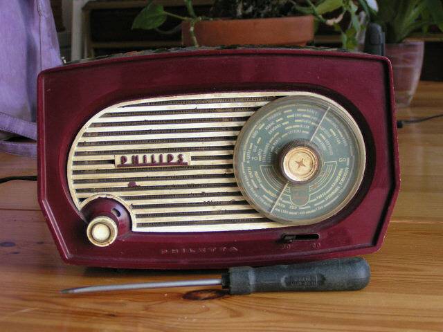 Philips BF102U.jpg