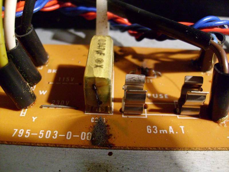 Sauf que Guns &amp; Roses  fait du tort: ça sent le brûlé : la preuve.