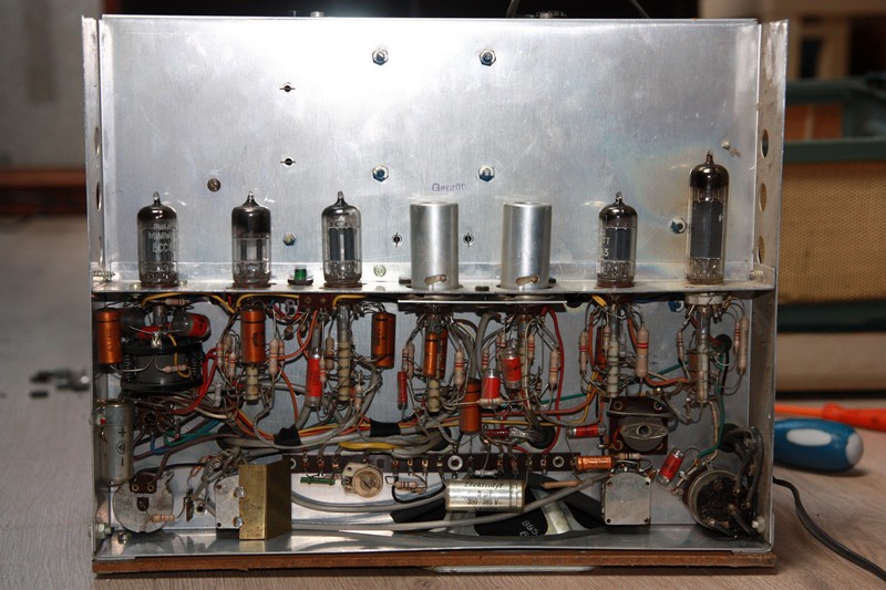 C36 - Electronique 800x600.jpg