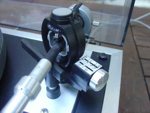 Thorens02 (512 x 384).jpg