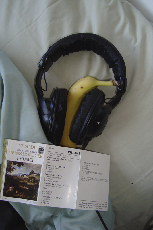 Énigme! Pourquoi une banane ? Ceux qui me lisent régulièrement connaîtront sans doute la réponse. ;-)