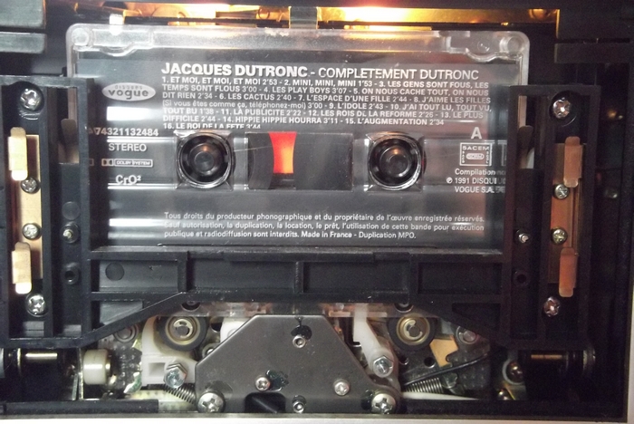 cassette en place la porte retirée