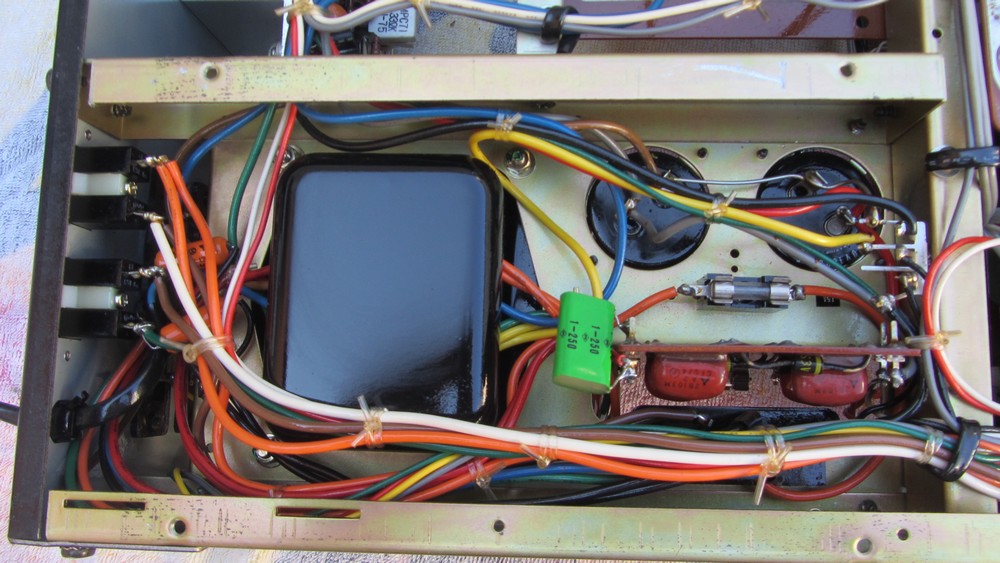 Alimentation-vue du dessous.JPG