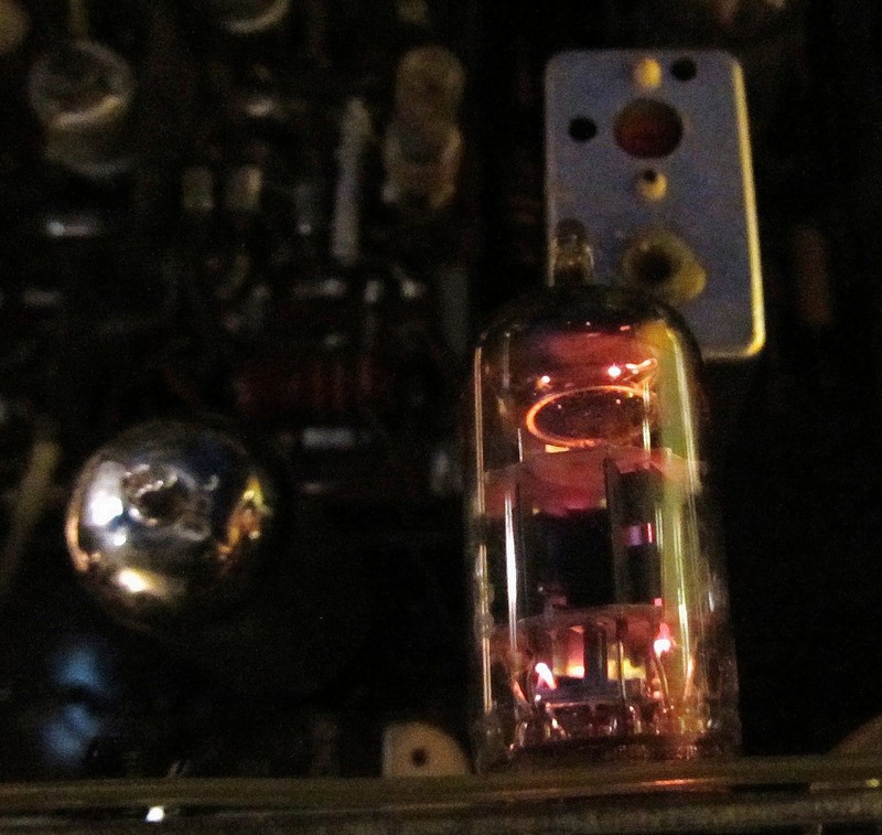 Lampe Tuner 2.JPG