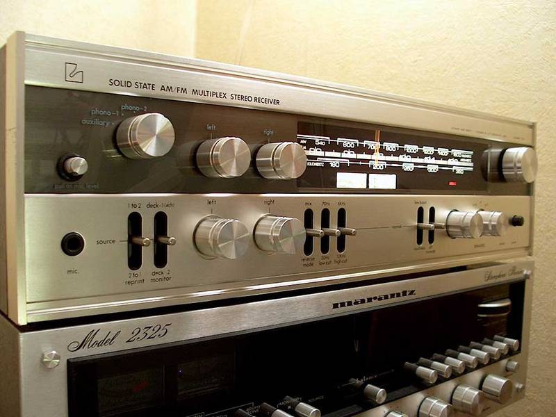 R820-ON1.jpg