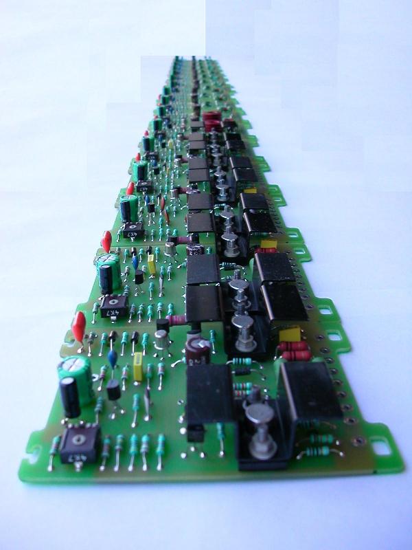 Q303-Amp-pcbs-01-R.JPG